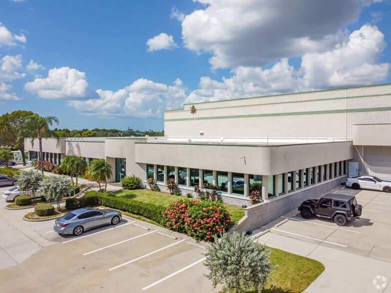 4747 Progress Ave, Naples, FL for sale - Primary Photo - Image 1 of 20