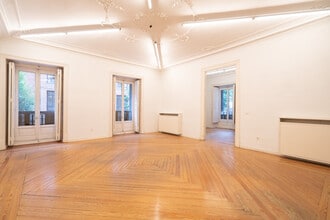 Office in Madrid, Madrid to rent Interior Photo- Image 1 of 12