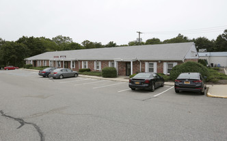 650 Hawkins Ave, Ronkonkoma NY - Commercial Property