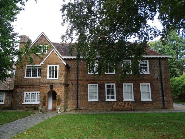 More details for 4 Southdown Rd, Harpenden - Office to Rent