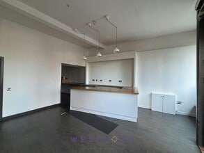 54-58 West Port, Dundee to rent Interior Photo- Image 2 of 4