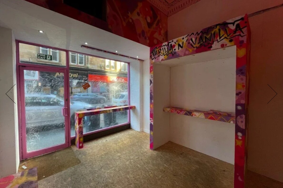 85 West Blackhall St, Greenock to rent Interior Photo- Image 1 of 2