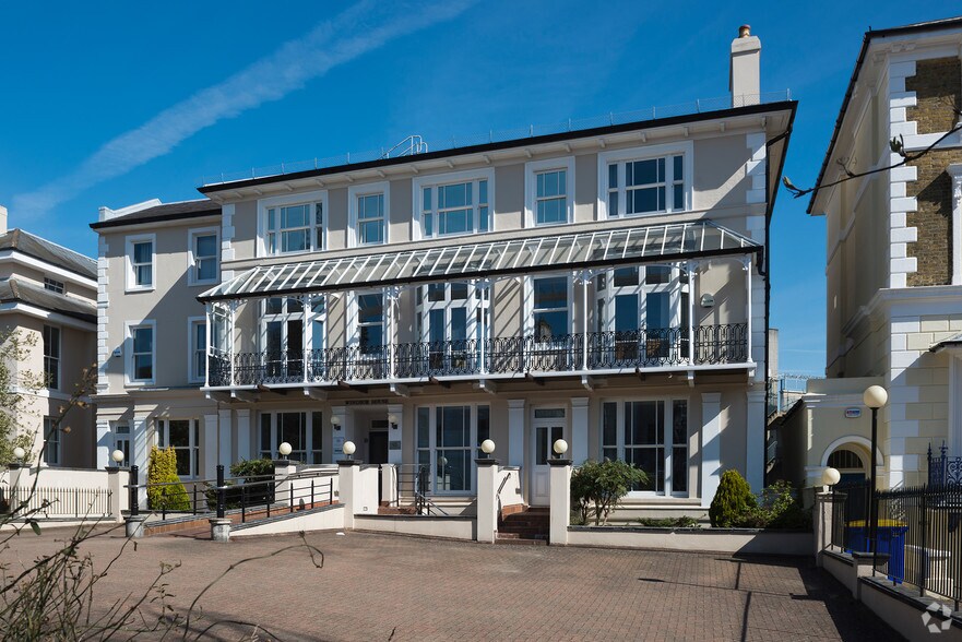 610 Mount Ephraim Rd, Tunbridge Wells, TN1 1EE UK