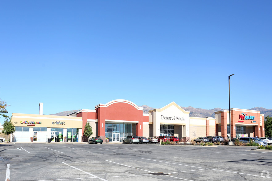 750-760 N Main St, Layton, UT for sale - Building Photo - Image 1 of 1