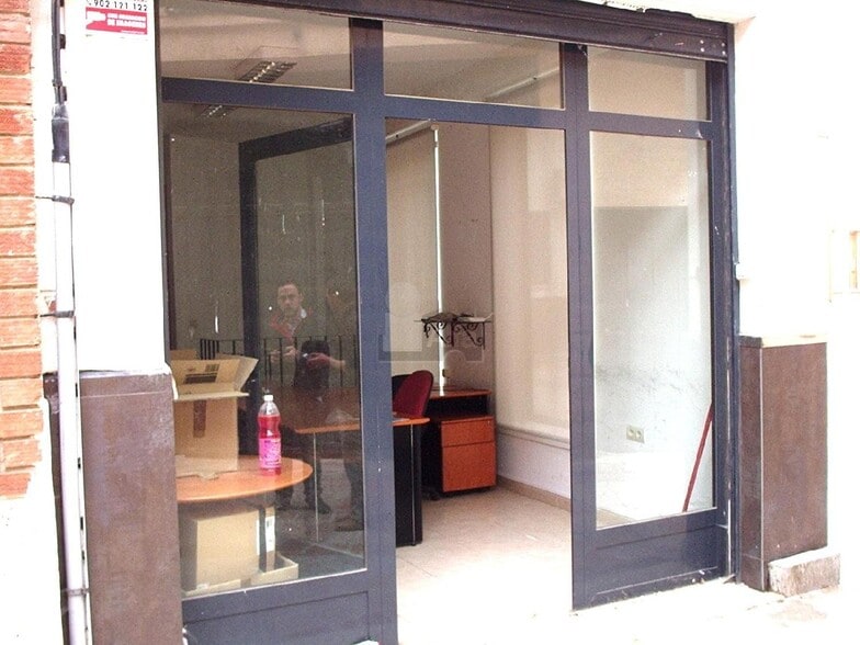Retail in Velilla de San Antonio, Madrid to rent - Building Photo - Image 2 of 2