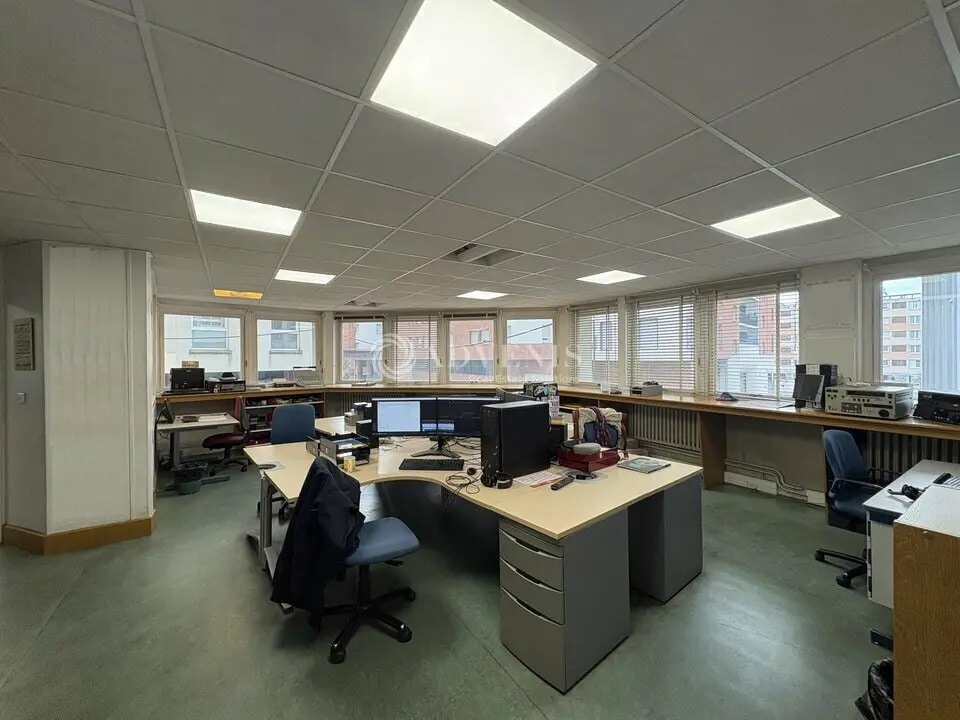 Vente Bureaux 453 m² - Photo 1