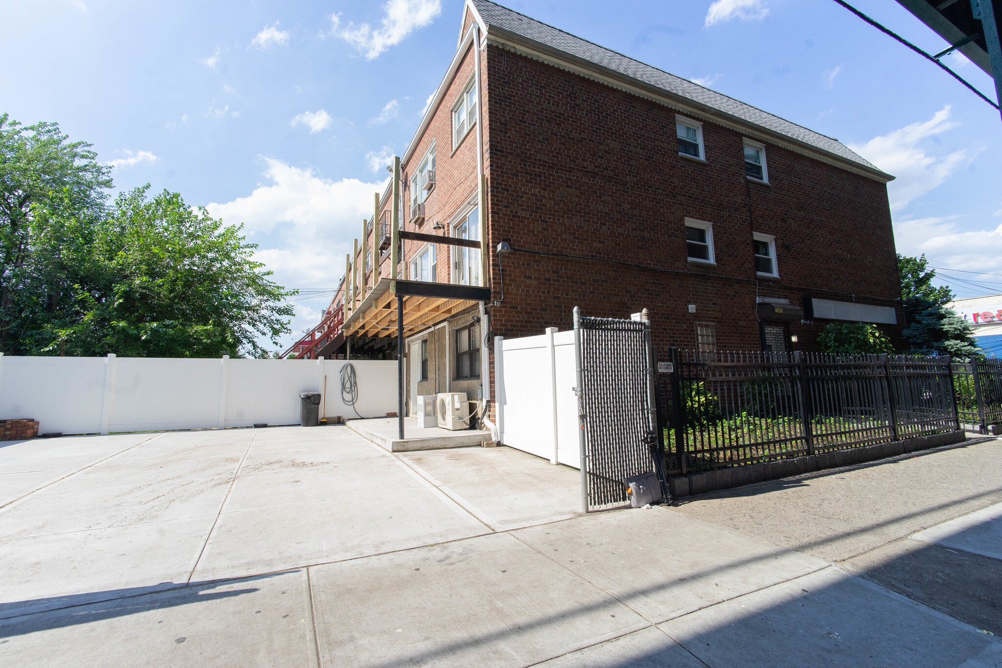 10380 103rd St, Ozone Park, NY for sale Building Photo- Image 1 of 1