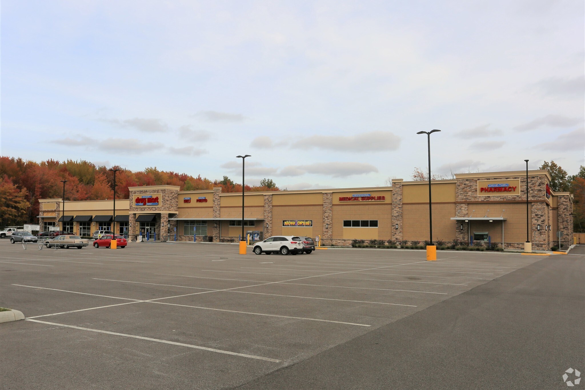 8023 Crile Rd, Painesville, OH for sale Primary Photo- Image 1 of 12