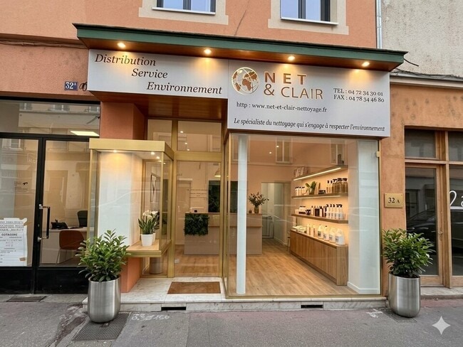 Location Commerce 64 m²