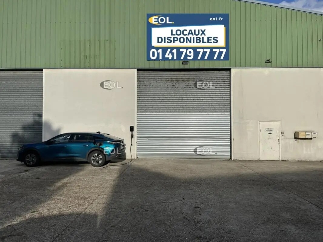 Light Industrial in SAINT-OUEN-L'AUMONE to rent Building Photo- Image 1 of 10