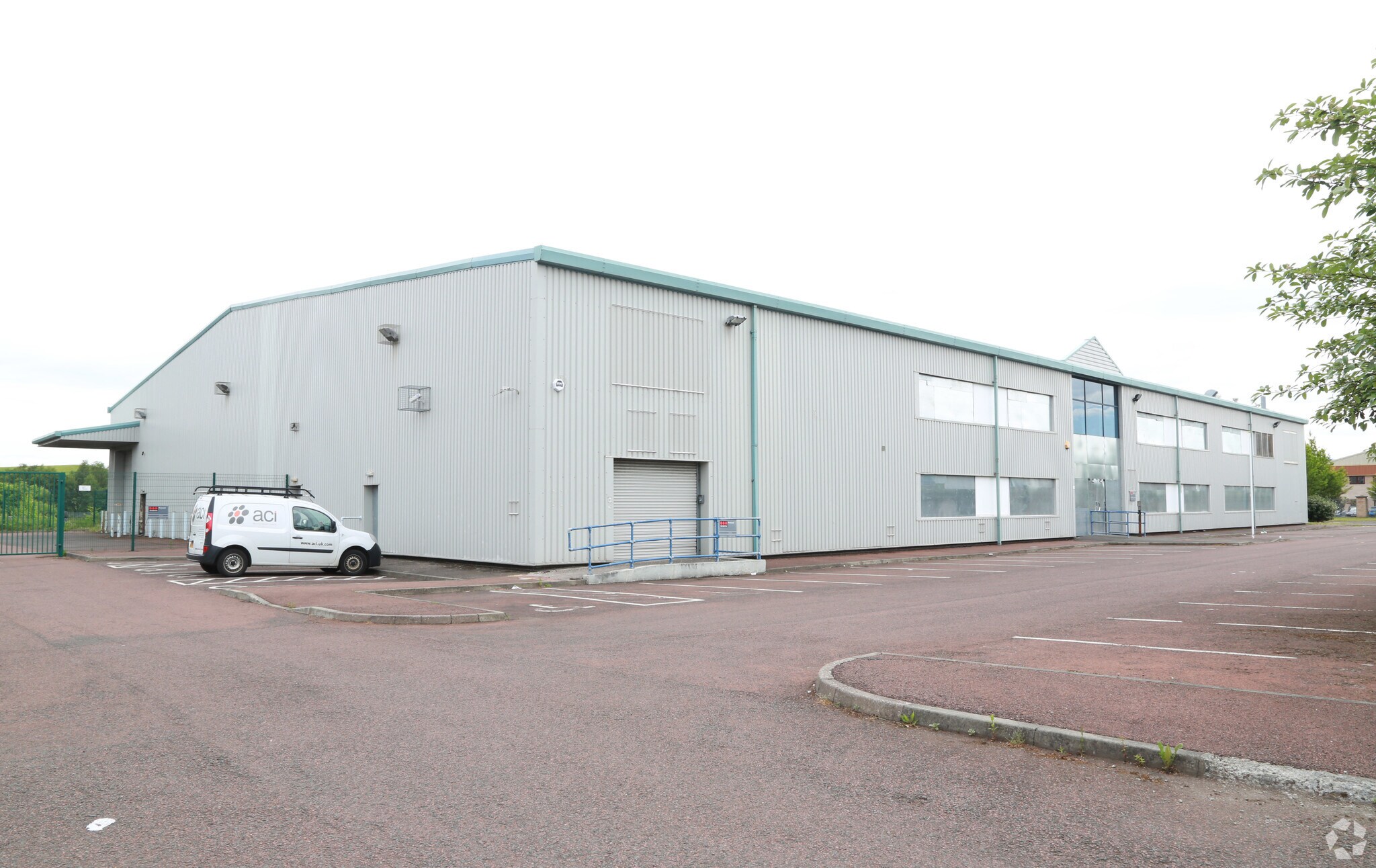 2-4 Netherhall Rd, Wishaw for sale Primary Photo- Image 1 of 1