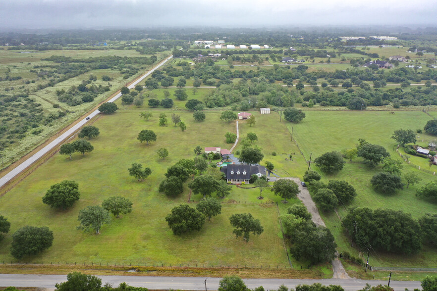 722 Settegast Ranch Rd, Richmond, TX for sale - Primary Photo - Image 1 of 18