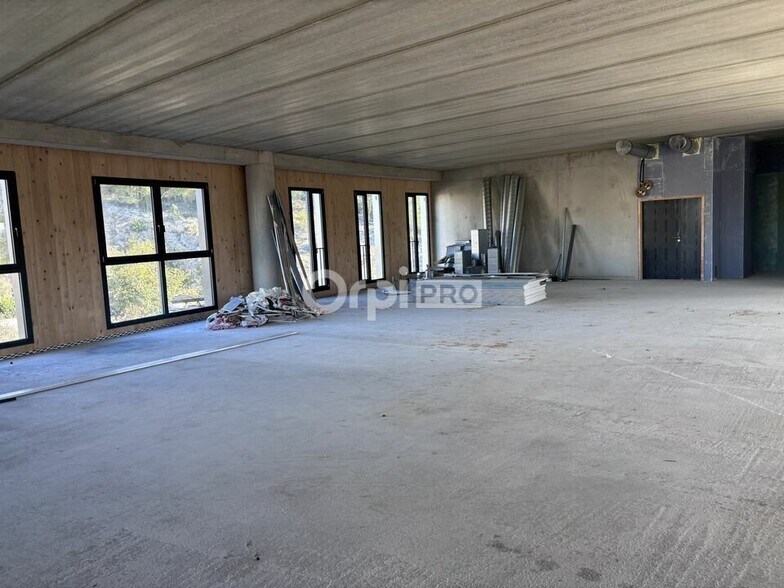 Office in Avignon for sale - Interior Photo - Image 3 of 4