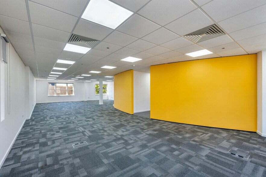 9-11 Chertsey St, Guildford to rent - Floor Plan - Image 3 of 8