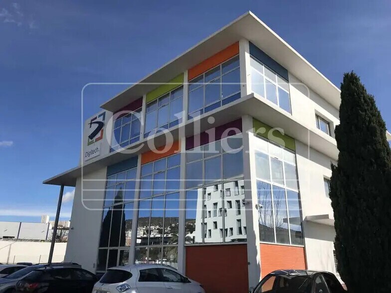 Office in Marseille to rent - Building Photo - Image 1 of 9