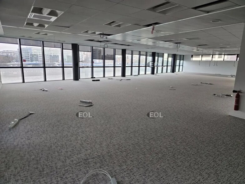 Office in Ivry-sur-Seine to rent - Interior Photo - Image 3 of 32