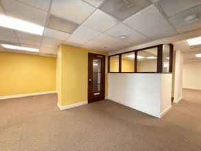 77 W Washington St, Chicago, IL to rent Interior Photo- Image 2 of 4