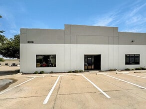 3916 Gattis School Rd, Round Rock, TX to rent Building Photo- Image 2 of 12