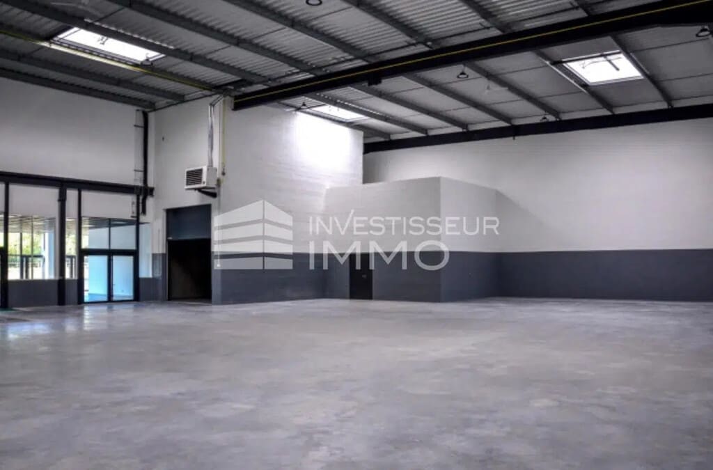 Vente Local d'activités 528 m² - Photo 1