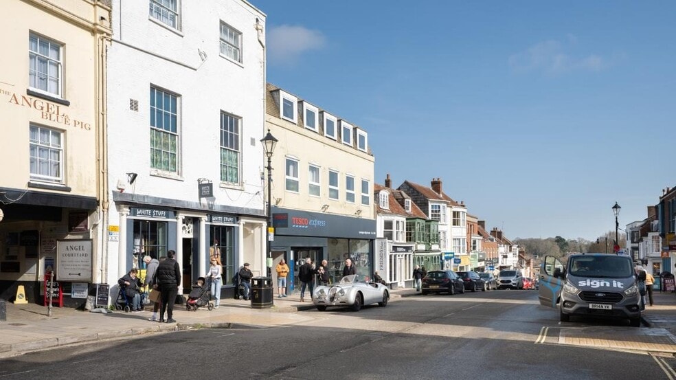 110-111 High St, Lymington for sale - Building Photo - Image 2 of 6