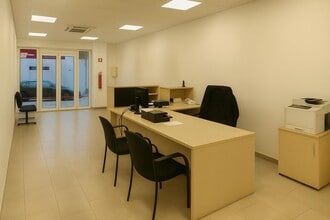 Retail in Granollers, Barcelona to rent Interior Photo- Image 1 of 16