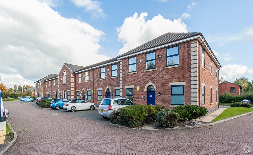 Ellice Way, Wrexham for sale - Primary Photo - Image 1 of 1