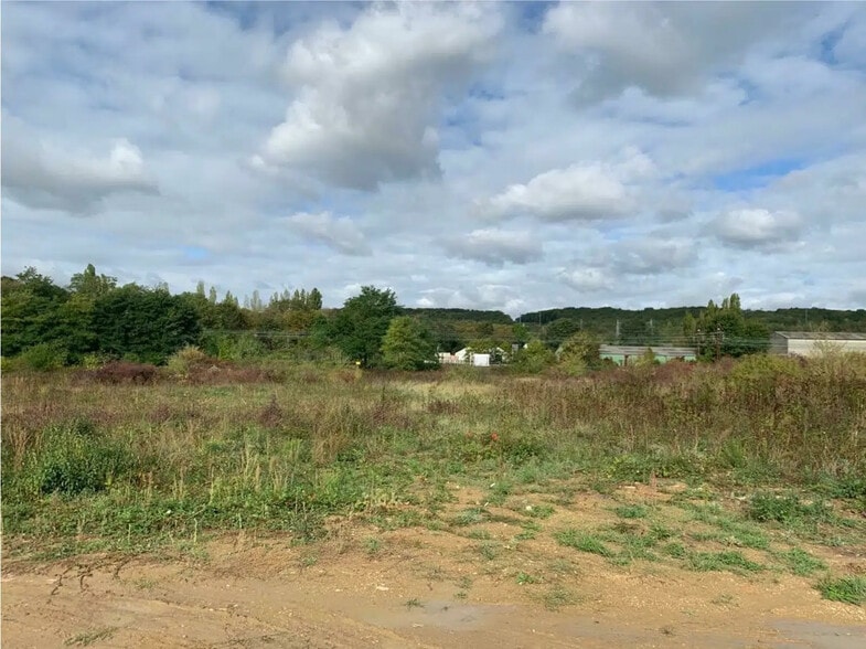 Land in Étréchy for sale - Building Photo - Image 2 of 6