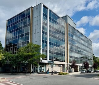 More details for 2-14 Boul Désaulniers, Saint-lambert, QC - Office, Office / Medical to Rent