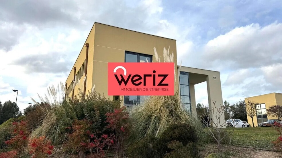 Office in Aix-en-Provence to rent - Building Photo - Image 1 of 6