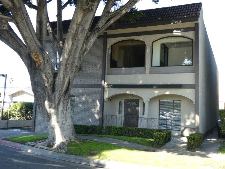 447 W Burchett St, Glendale, CA for sale - Building Photo - Image 2 of 51