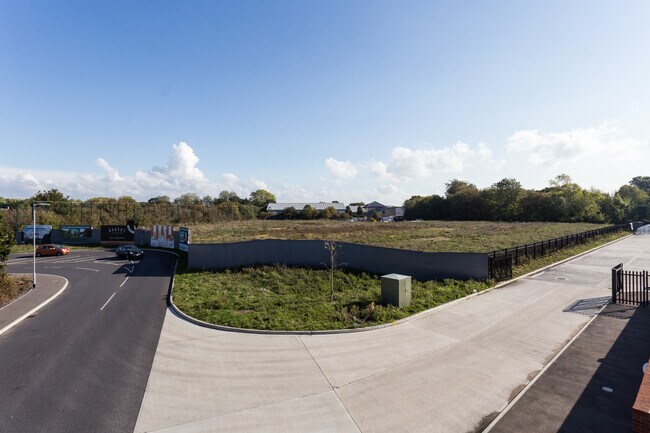 More details for 2-4 Cotsworth Rd, Gosport - Industrial to Rent