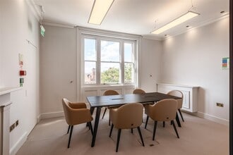 40 Grosvenor Gdns, London to rent Building Photo- Image 2 of 6