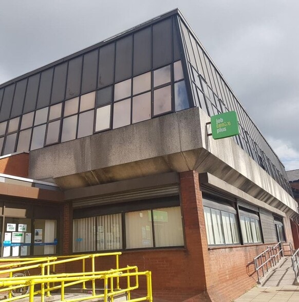 High Park St, Liverpool to rent - Building Photo - Image 2 of 2