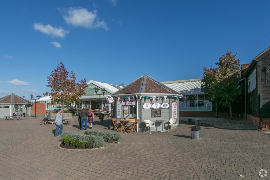 Peterborough One Retail Park, Peterborough to rent - Building Photo - Image 2 of 3