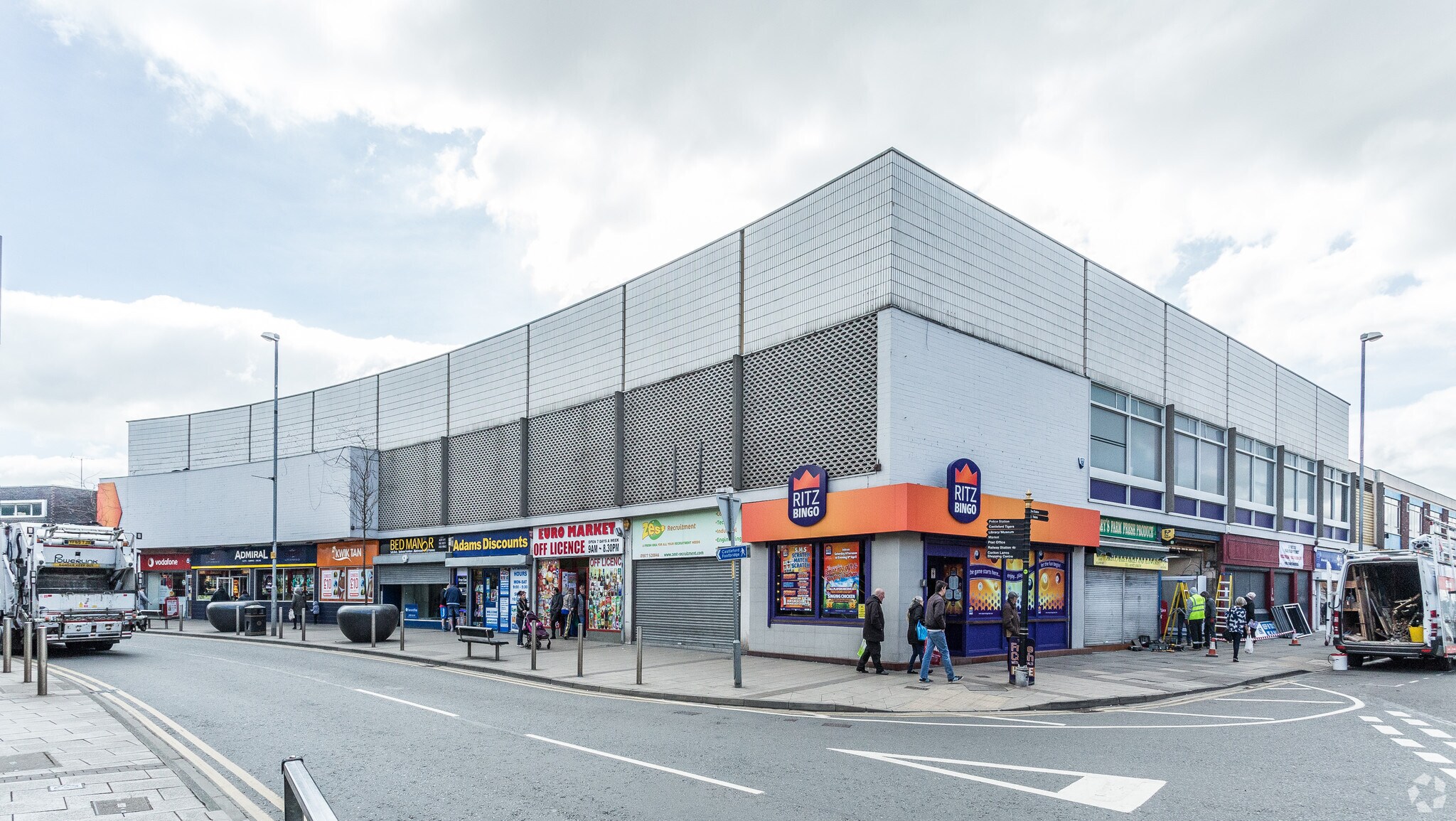 Carlton St, Castleford for sale Primary Photo- Image 1 of 1