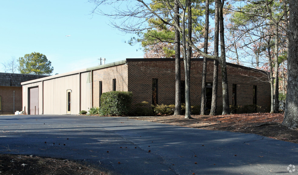 5900 Triangle Dr, Raleigh, NC for sale - Primary Photo - Image 1 of 1