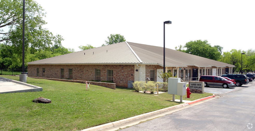 831 W Euless Blvd, Euless, TX for sale - Building Photo - Image 1 of 1