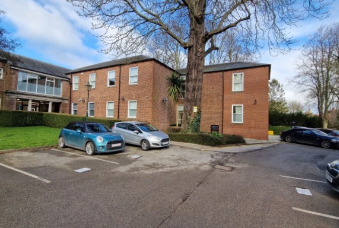 Lairgate, Beverley to rent - Building Photo - Image 2 of 12