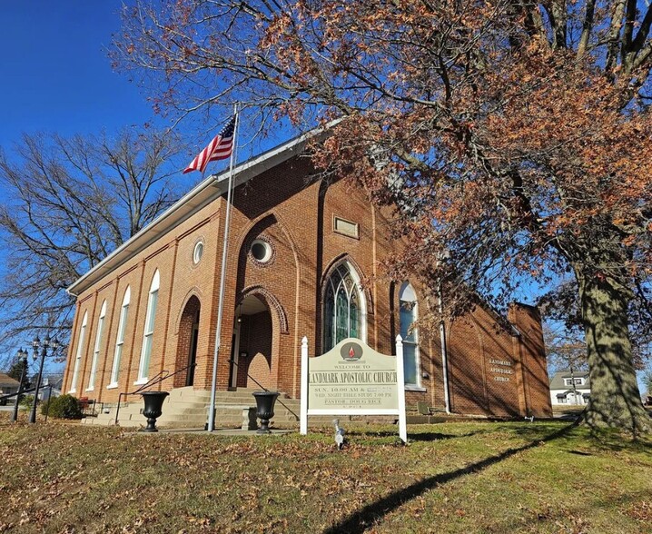 401 N Vine St, Sparta, IL for sale - Primary Photo - Image 1 of 26