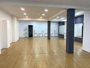 Retail in Martorell, Barcelona to rent Interior Photo- Image 2 of 11