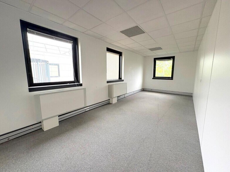Office in Le Pecq for sale - Interior Photo - Image 3 of 9