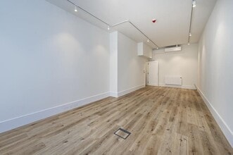 200 Kensington Park Rd, London to rent Interior Photo- Image 2 of 5