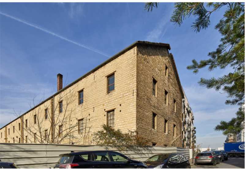 Office in Vitry-sur-Seine for sale Building Photo- Image 1 of 18