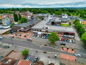 The Square, Walsall to rent Building Photo- Image 2 of 7