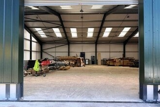 Upper Wield, Alresford to rent Interior Photo- Image 2 of 2