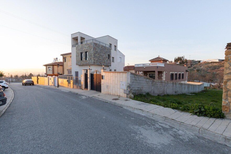 Calle Agustín Sánchez Porcel, 9, Jun, Granada for sale - Building Photo - Image 2 of 10