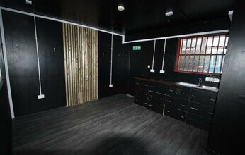 6 High St, Ballynahinch to rent Interior Photo- Image 2 of 2