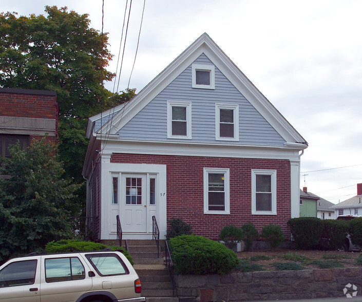 57 Coddington St, Quincy, MA for rent - Building Photo - Image 2 of 3