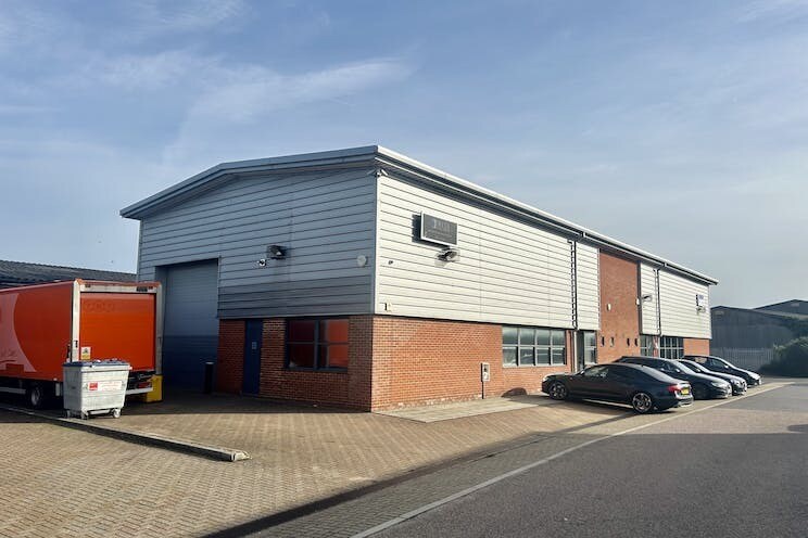 7-8 North Ln, Aldershot for sale Building Photo- Image 1 of 1