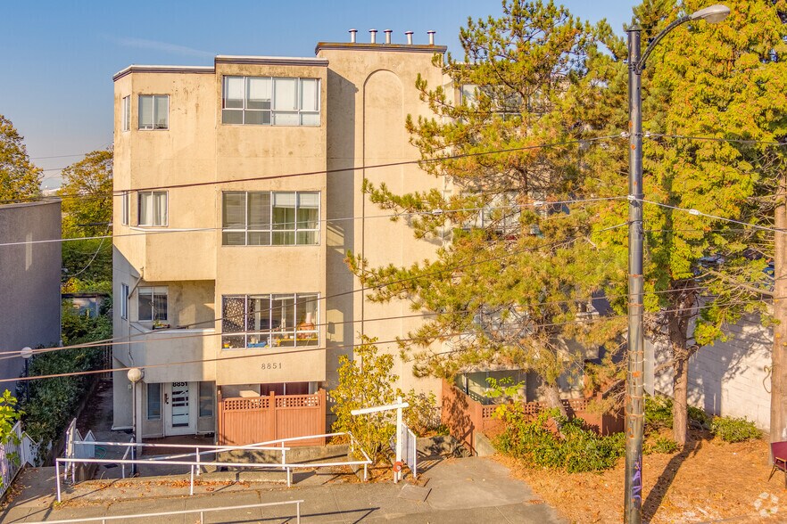 8851 Granville St, Vancouver, BC for sale - Primary Photo - Image 1 of 5